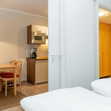 Apartment 372, Seepark